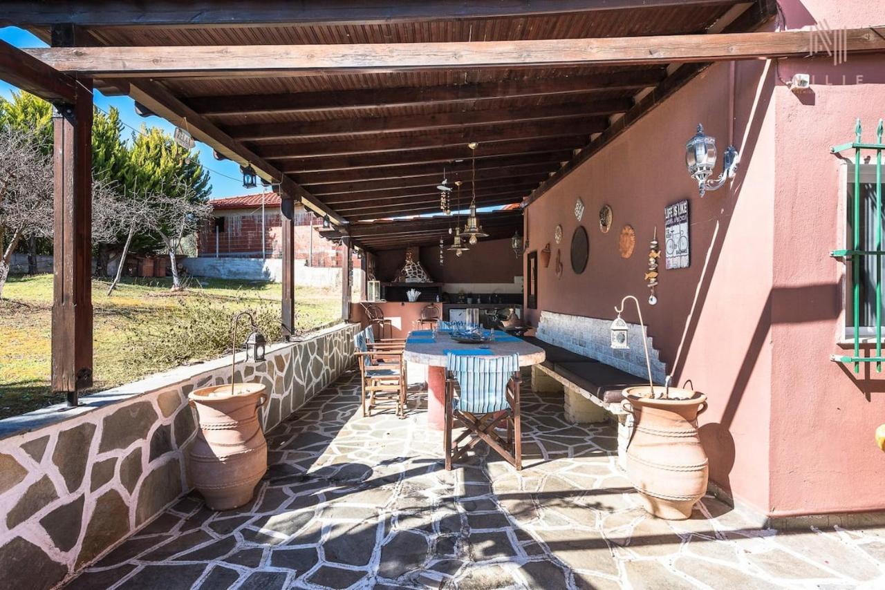 Villa Roadhouse, Nilie Hospitality Mgmt Flogita Exterior foto