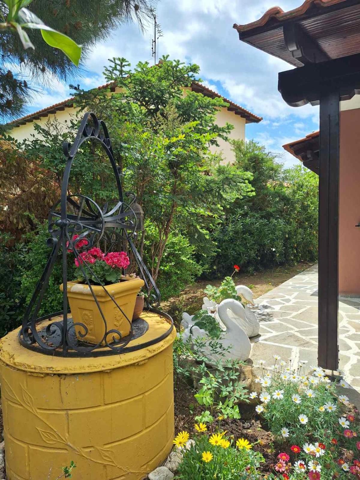 Villa Roadhouse, Nilie Hospitality Mgmt Flogita Exterior foto