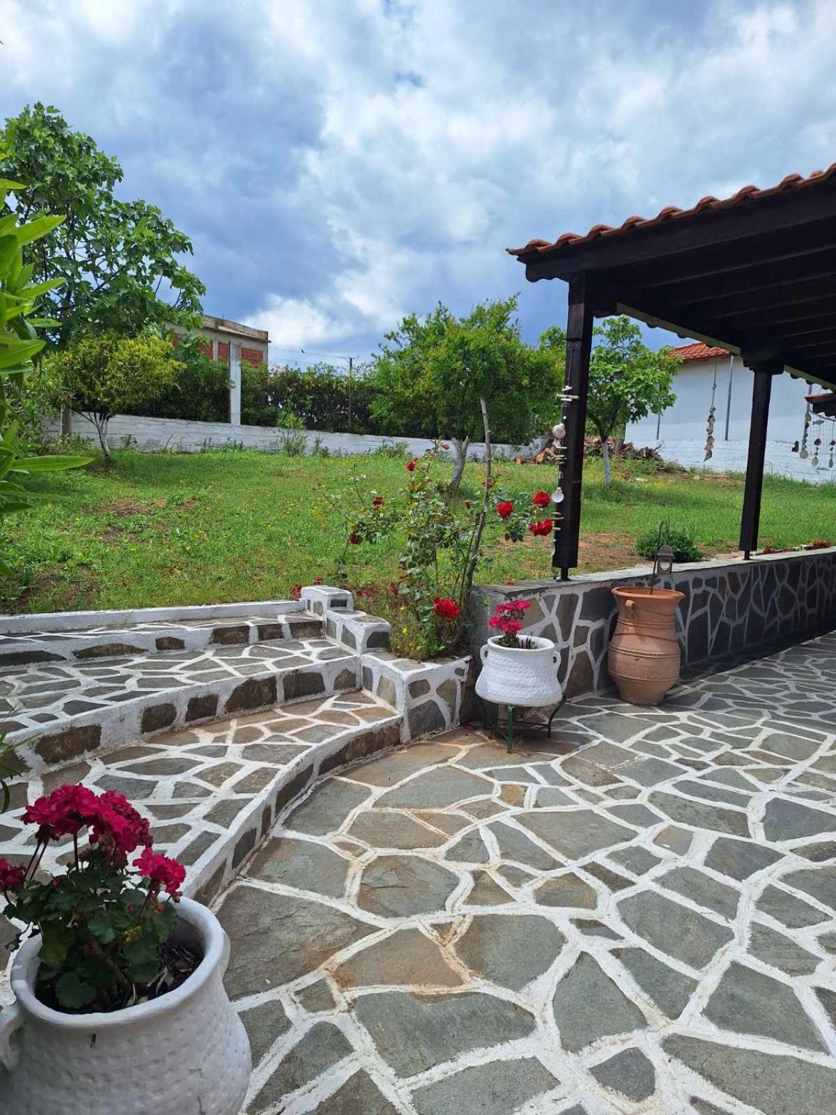 Villa Roadhouse, Nilie Hospitality Mgmt Flogita Exterior foto